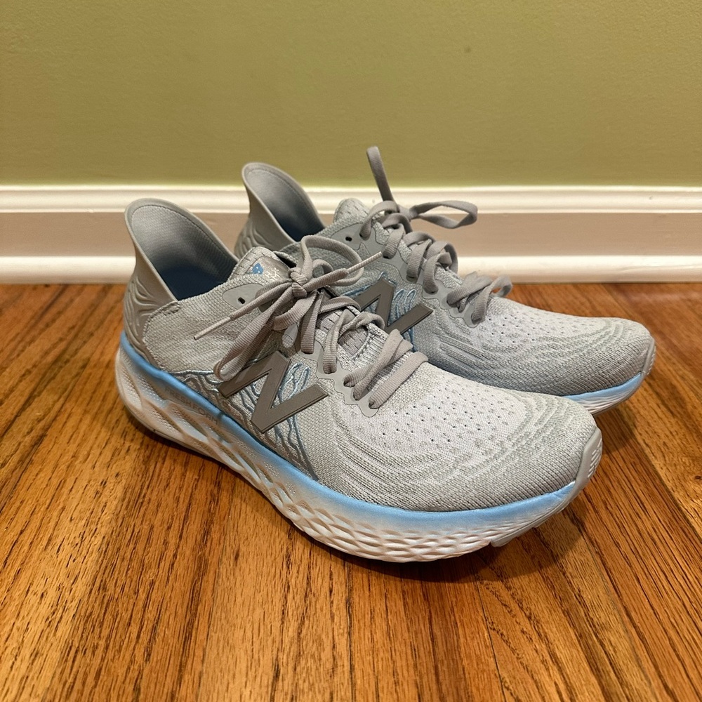 New Balance Women's Fresh Foam 1080 Running Shoes Size 10 Gray Blue